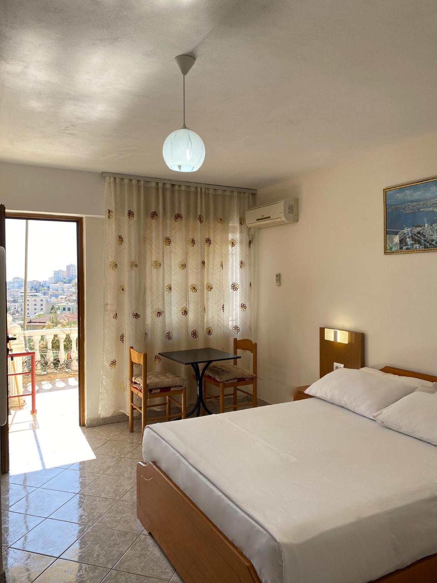 Vila Yasmin 38 Sarandë Buitenkant foto