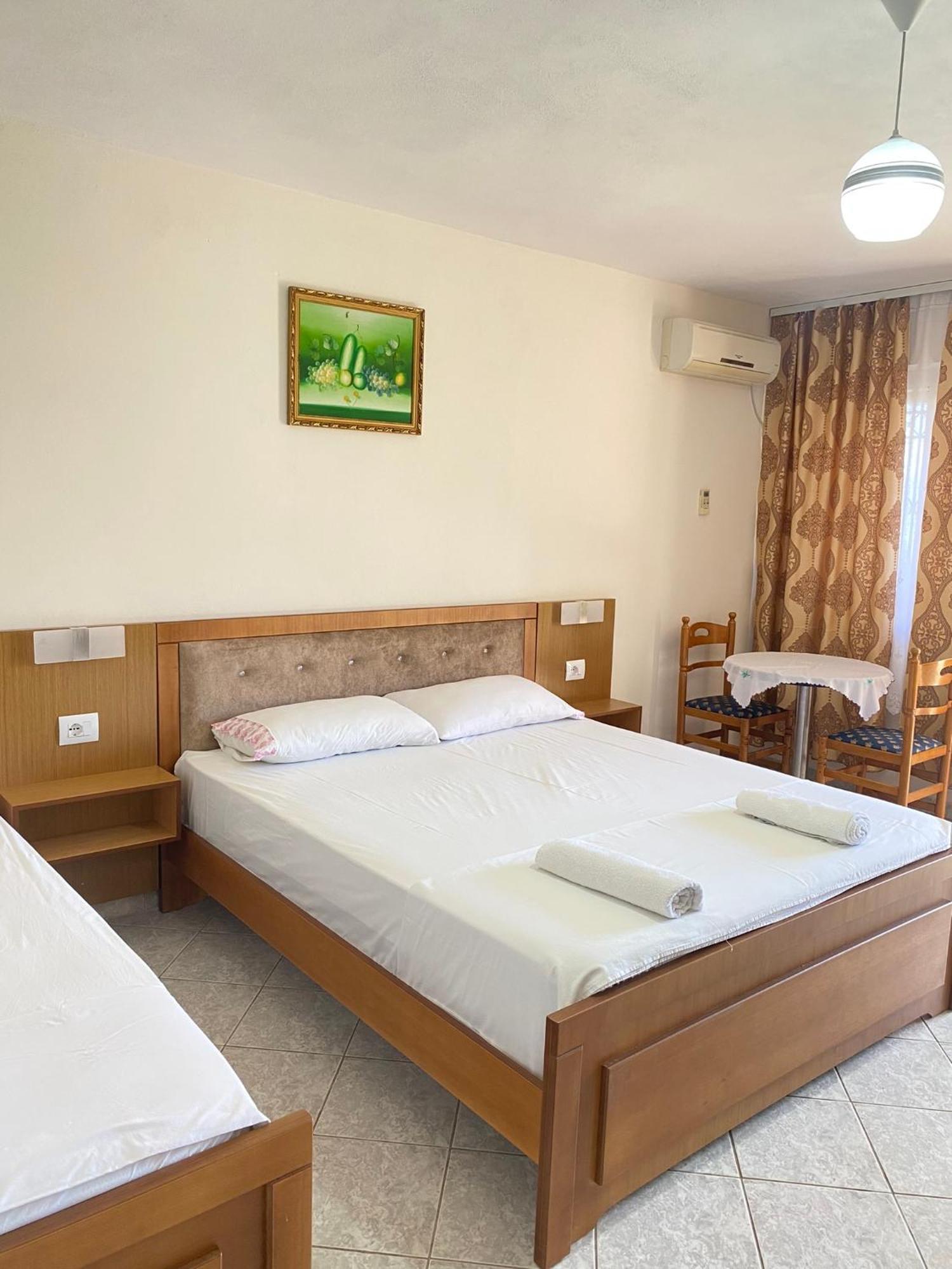 Vila Yasmin 38 Sarandë Buitenkant foto