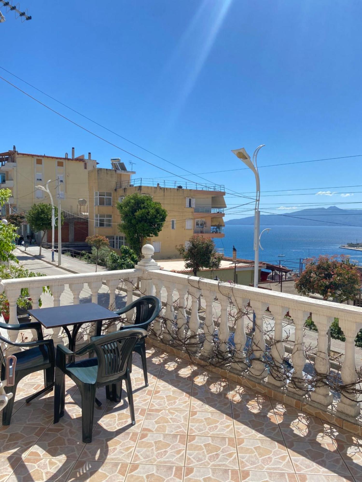 Vila Yasmin 38 Sarandë Buitenkant foto
