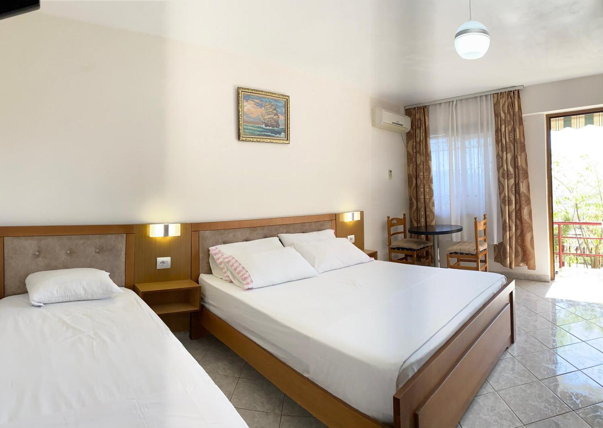 Vila Yasmin 38 Sarandë Buitenkant foto