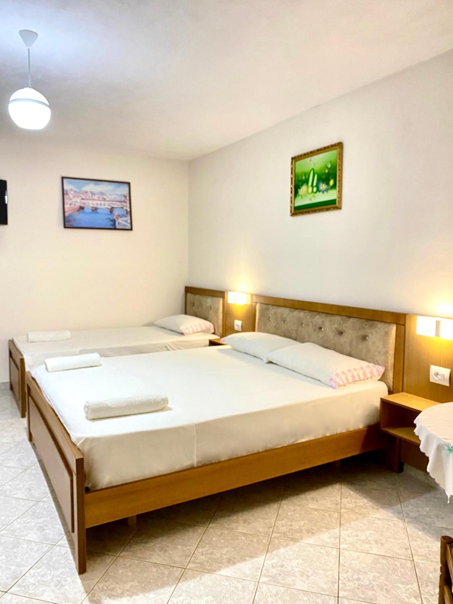 Vila Yasmin 38 Sarandë Buitenkant foto
